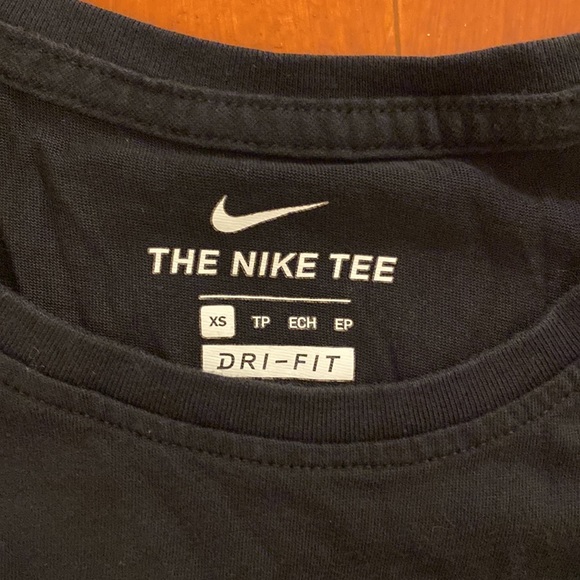 Nike - Picture 2 of 3